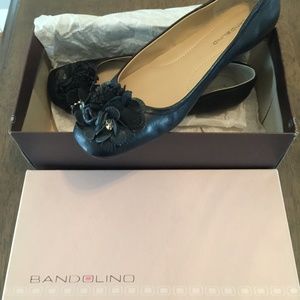 New - Bandalino Black Leather Flats with Flower